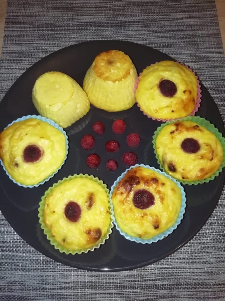 Brioșe cu brânză de vaci - foto 3