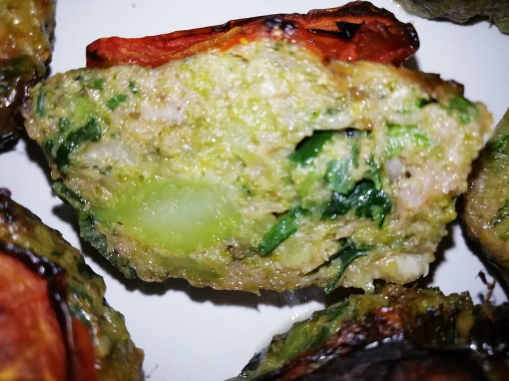 Brioșe cu broccoli la cuptor