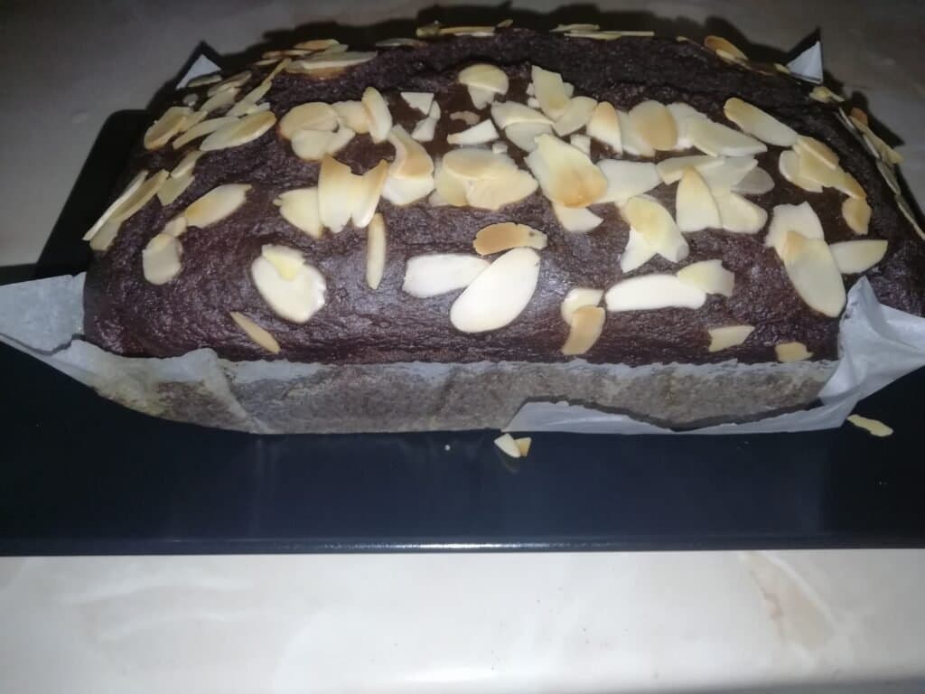 Chec cu cacao și prune uscate - foto 3