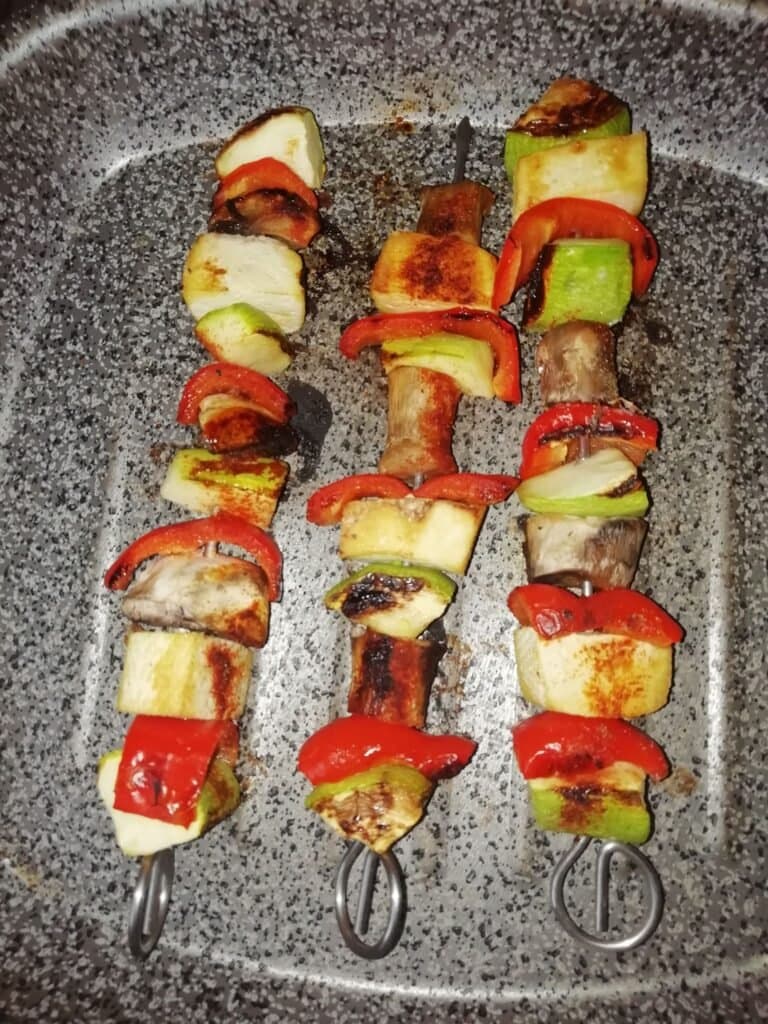 Frigărui cu legume și tofu - foto 5