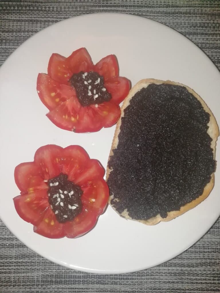 Pastă din măsline negre