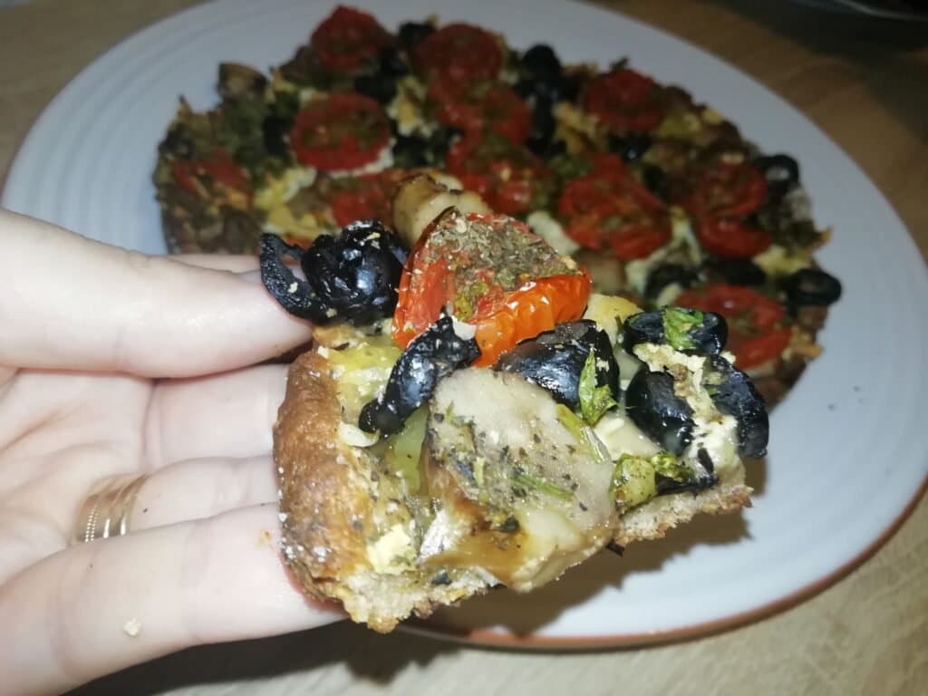 Pizza cu ciuperci - foto 16