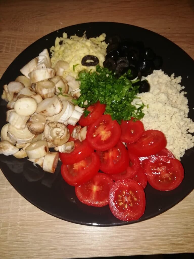 Pizza cu ciuperci - foto 6
