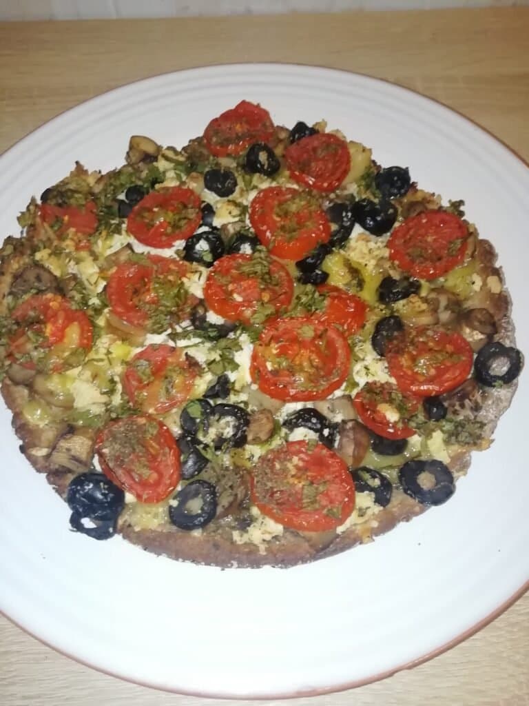 Pizza cu ciuperci - foto 8