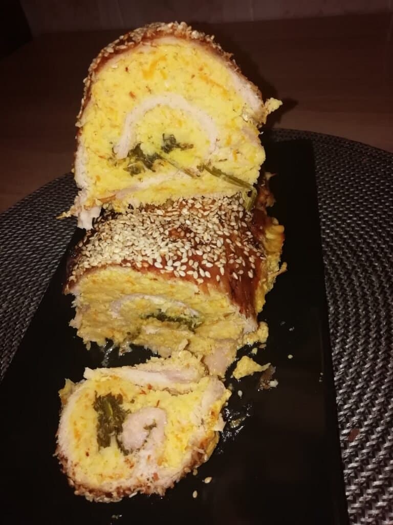 Ruladă din cotlet de porc și conopidă la cuptor - foto 11