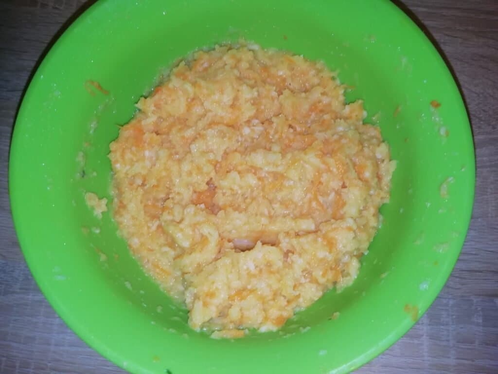 Ruladă din cotlet de porc și conopidă la cuptor - foto 3