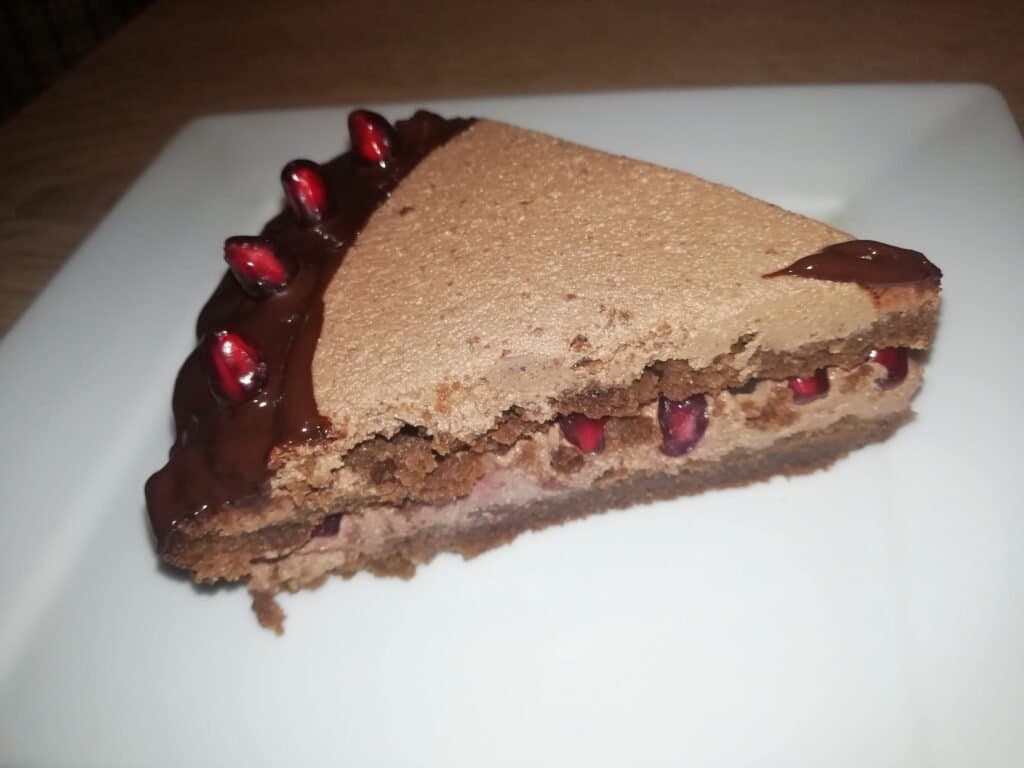 Tort cu ciocolată și rodie - foto 8