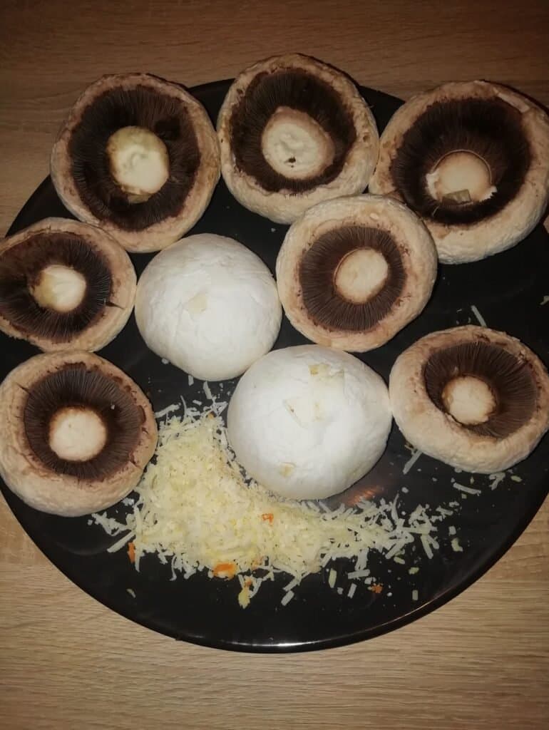 Ciuperci umplute cu cotlet de porc - foto 3