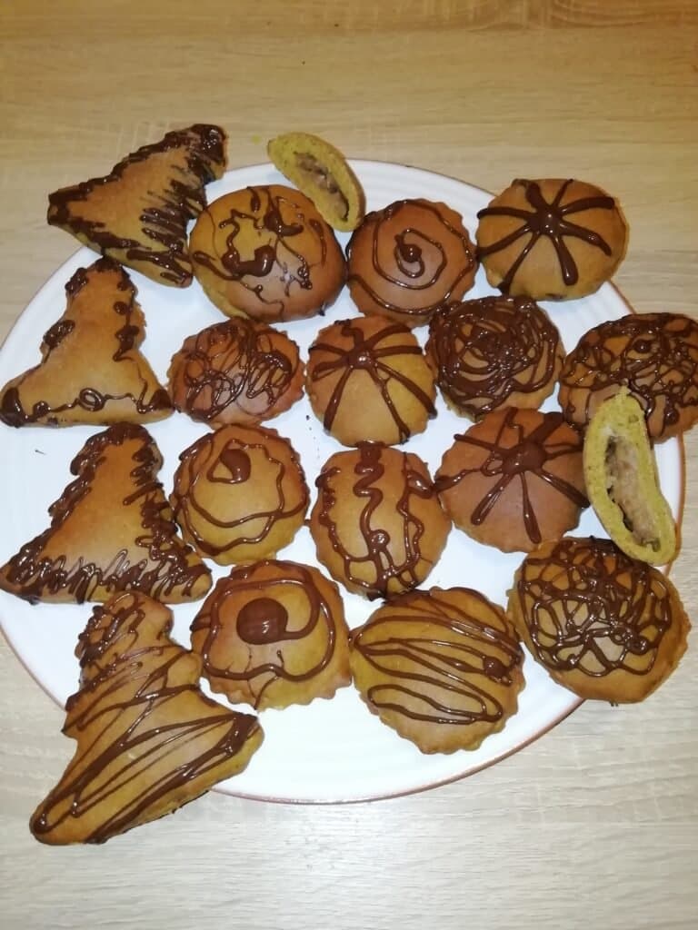 Gogoși umplute cu măr - foto 9