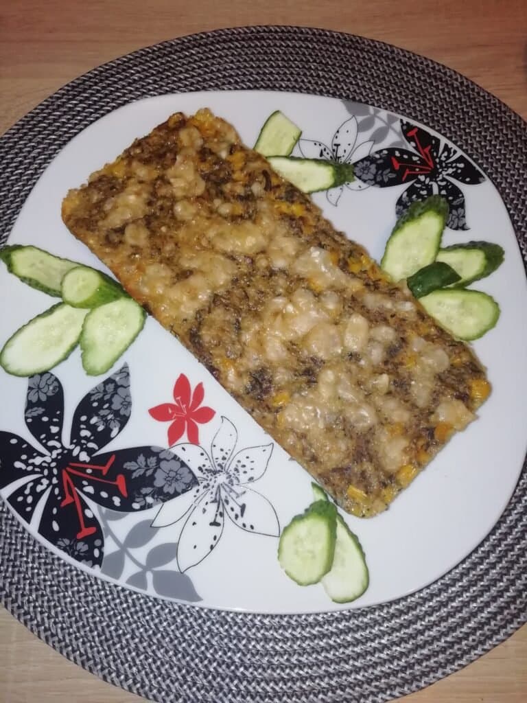 Tartă cu ton și porumb